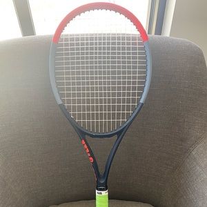 Wilson Tennis Racket—-clash 100L